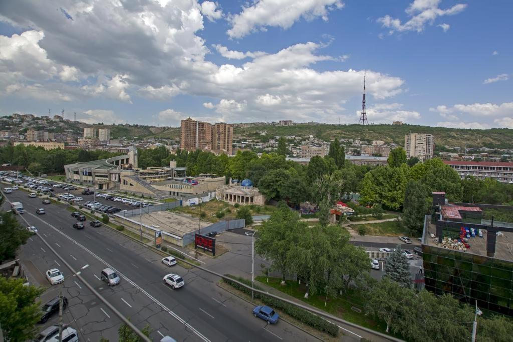 Lesi Apartament Yerevan Exterior photo